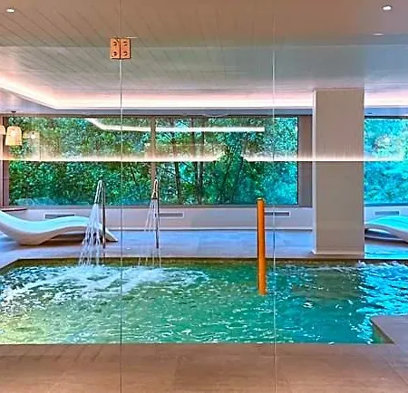 La - Adults Only 3*