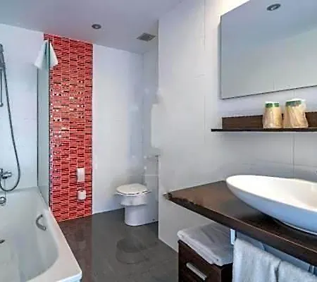 La - Adults Only Hotel 3*